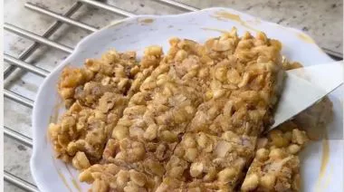 Immunity booster masala gud on a plate 3